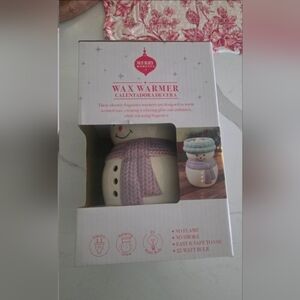 Merry Moments Christmas Holiday Wax Warmer Snowman Purple Blue Scarf and Hat